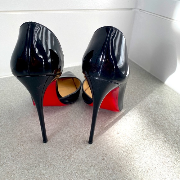 Louis Vuitton Black Pumps - Size 7 - Picture 5 of 8